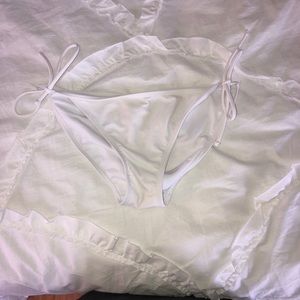 WHITE STRING BIKING BOTTOMS